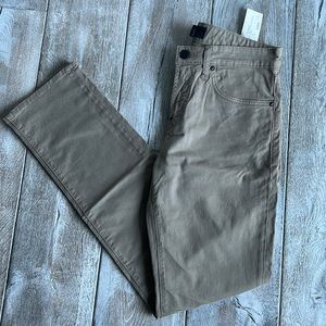 NWT J Brand Jeans KANE auburn - khaki brushed jean
